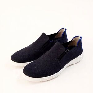 Navy Blue ROTHY’S Slip-Ons for Women Fashion Size 7-8.5.